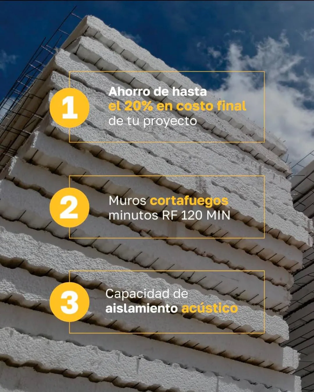 Interior de una casa prefabricada con EPS, mostrando la rapidez y limpieza de la construcción